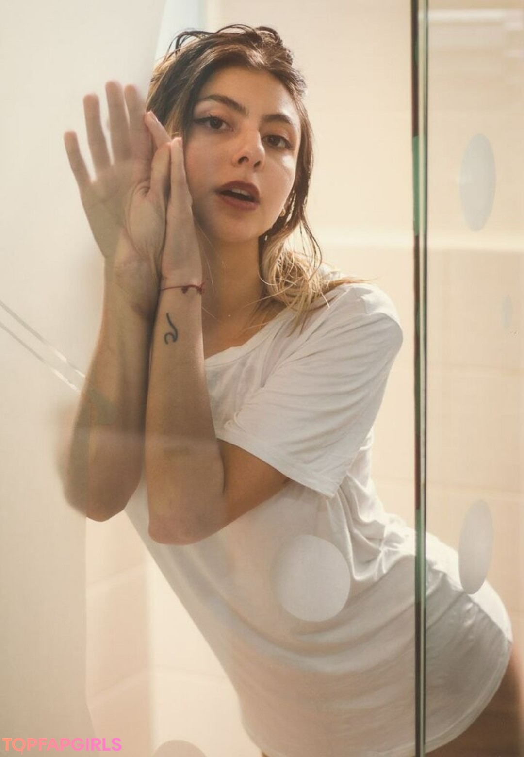 Foto desnuda filtrada de OnlyFans de Manuela Velez #5 Foto desnuda filtrada de OnlyFans de Manuela Velez #5