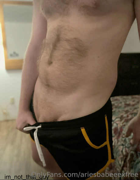 Foto desnuda filtrada de OnlyFans de Ariesbabeeexfree