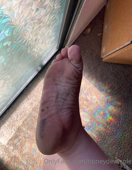 Foto desnuda filtrada de OnlyFans de Honeydewsole