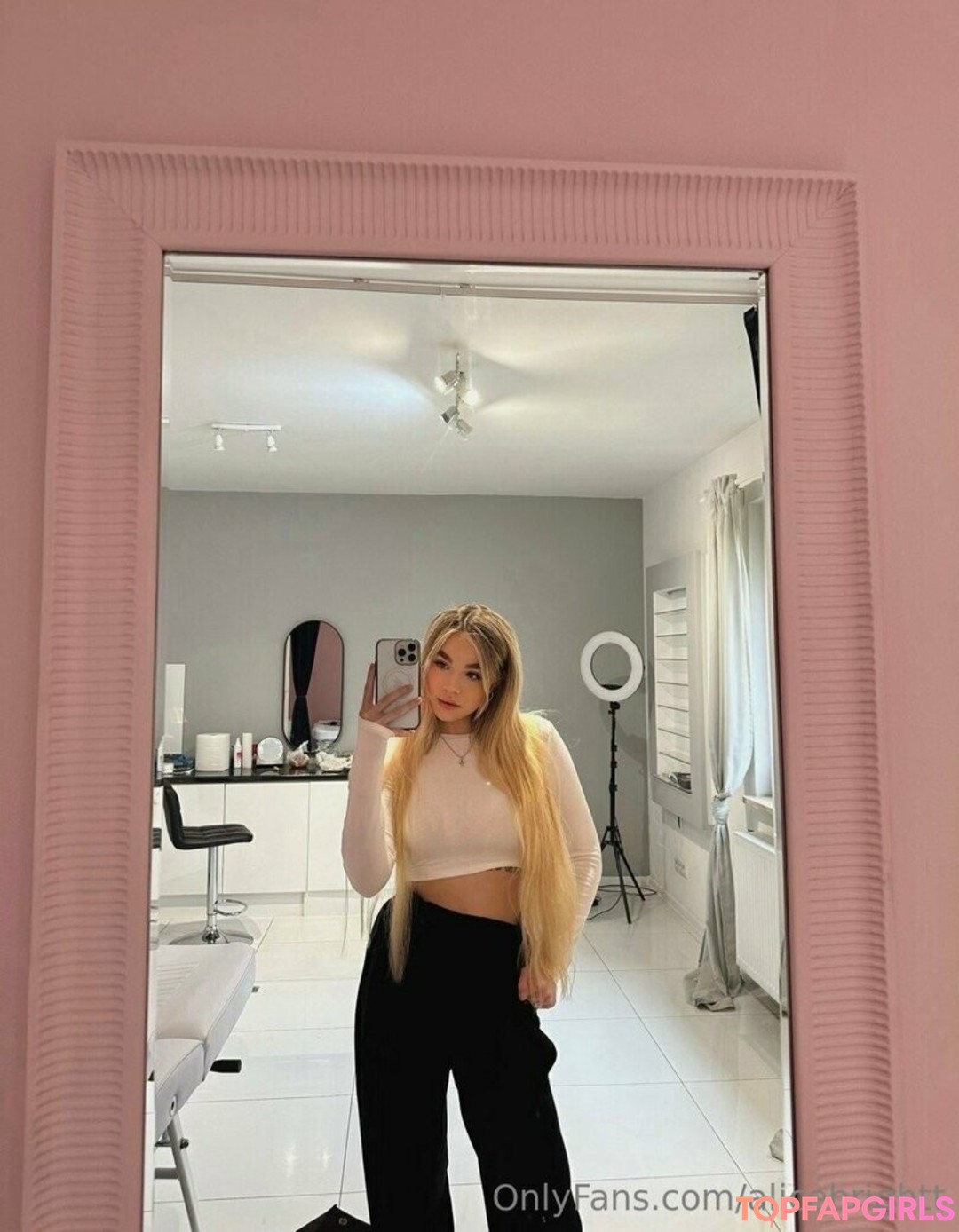 Foto desnuda filtrada de OnlyFans de April007free #31 Foto desnuda filtrada de OnlyFans de April007free #31