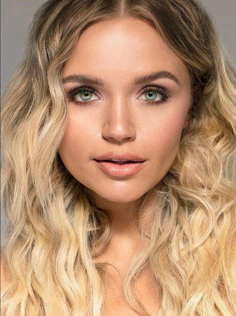 Veronika Dash