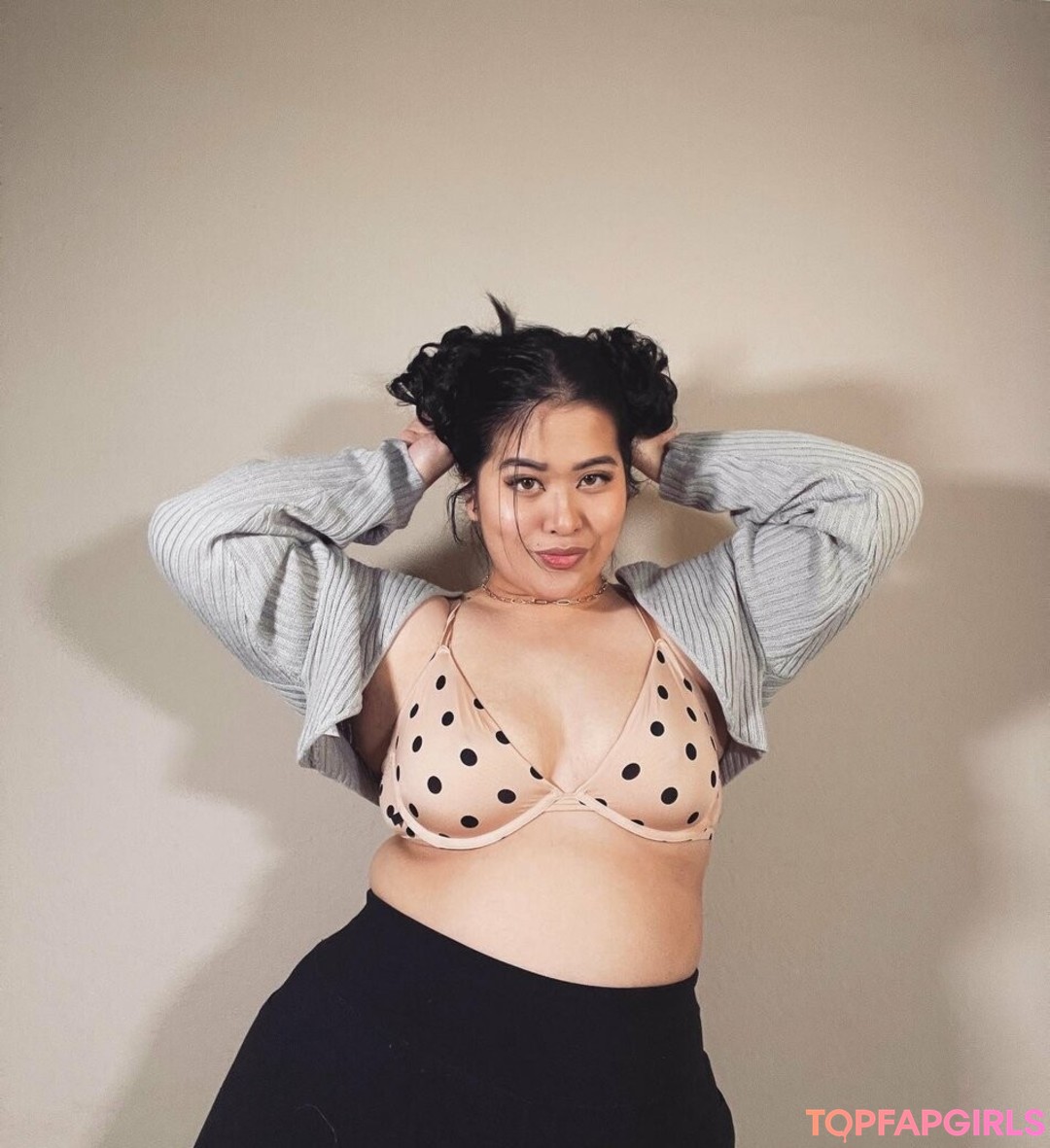 Foto desnuda filtrada de OnlyFans de Bellabun Bo Bae #49 Foto desnuda filtrada de OnlyFans de Bellabun Bo Bae #49