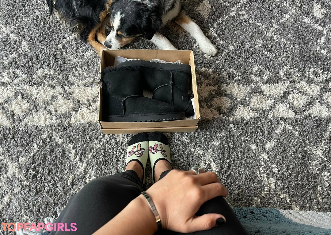 Foto desnuda filtrada de OnlyFans de Tudiosamiafree #19 Foto desnuda filtrada de OnlyFans de Tudiosamiafree #19