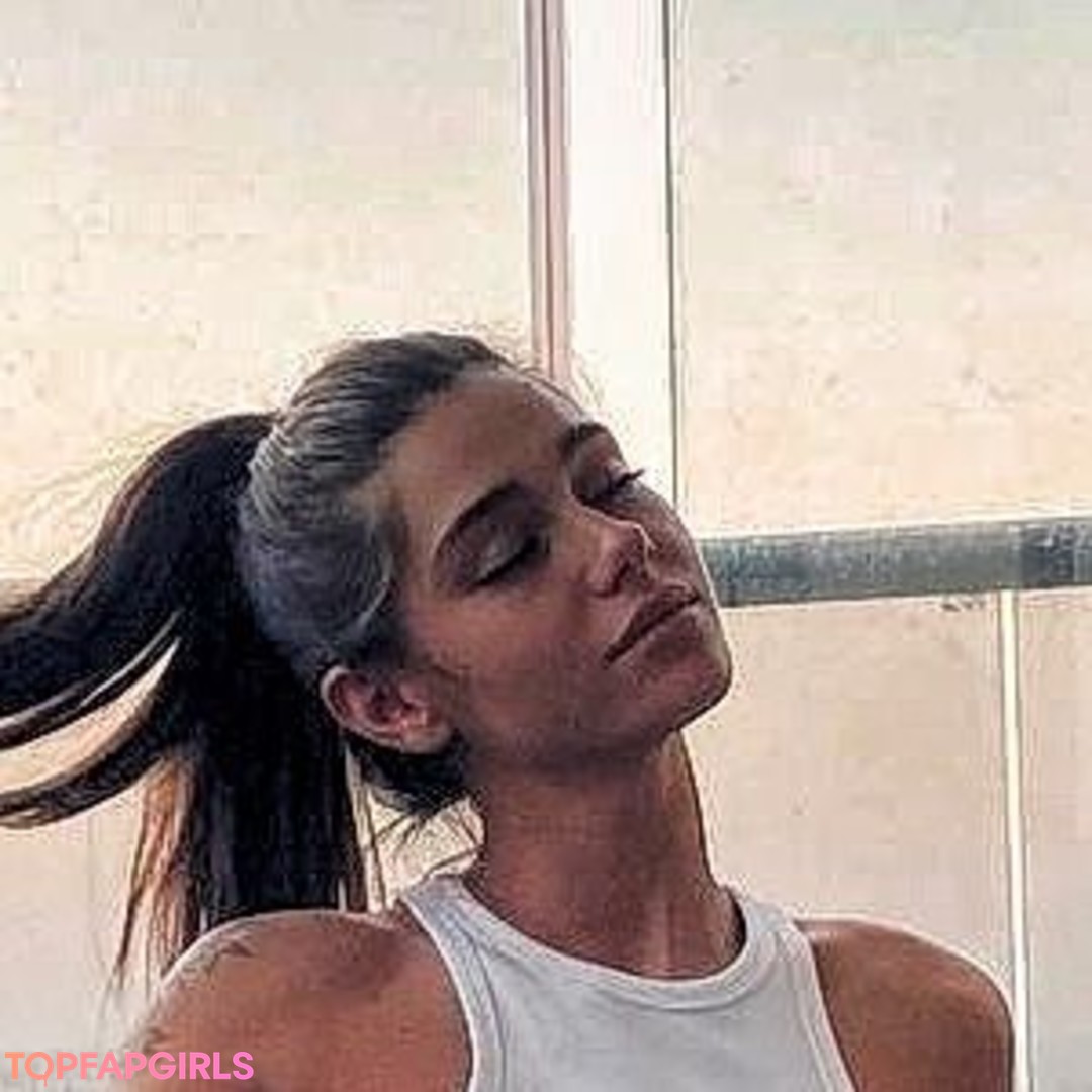 Foto desnuda filtrada de OnlyFans de Milana Vino #5 Foto desnuda filtrada de OnlyFans de Milana Vino #5