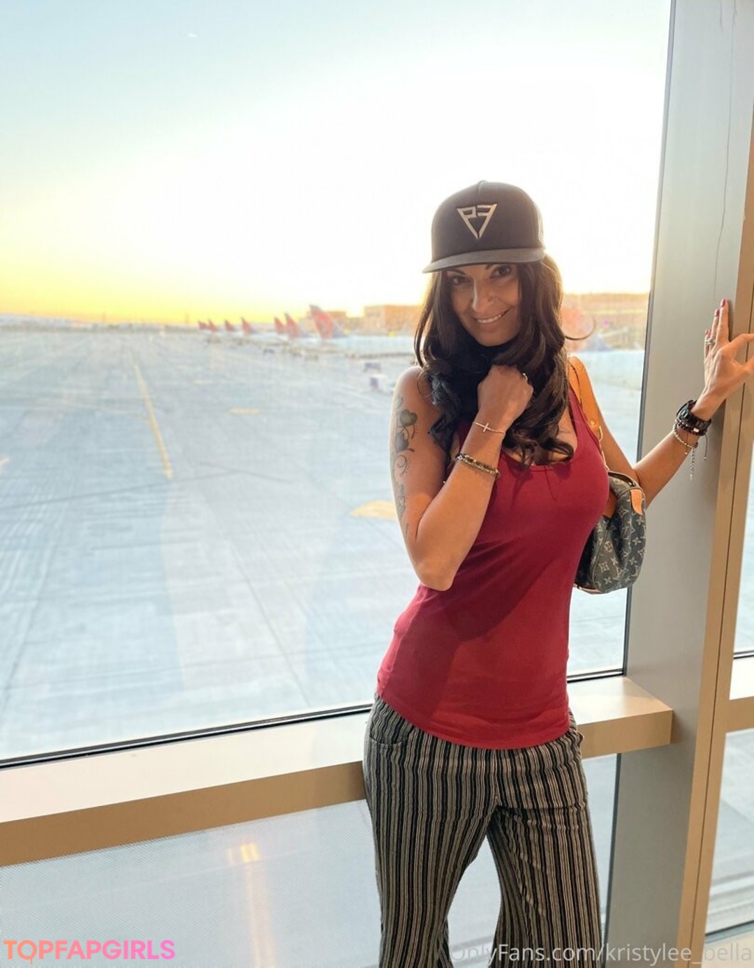 Foto desnuda filtrada de OnlyFans de Kristyleebella #102 Foto desnuda filtrada de OnlyFans de Kristyleebella #102