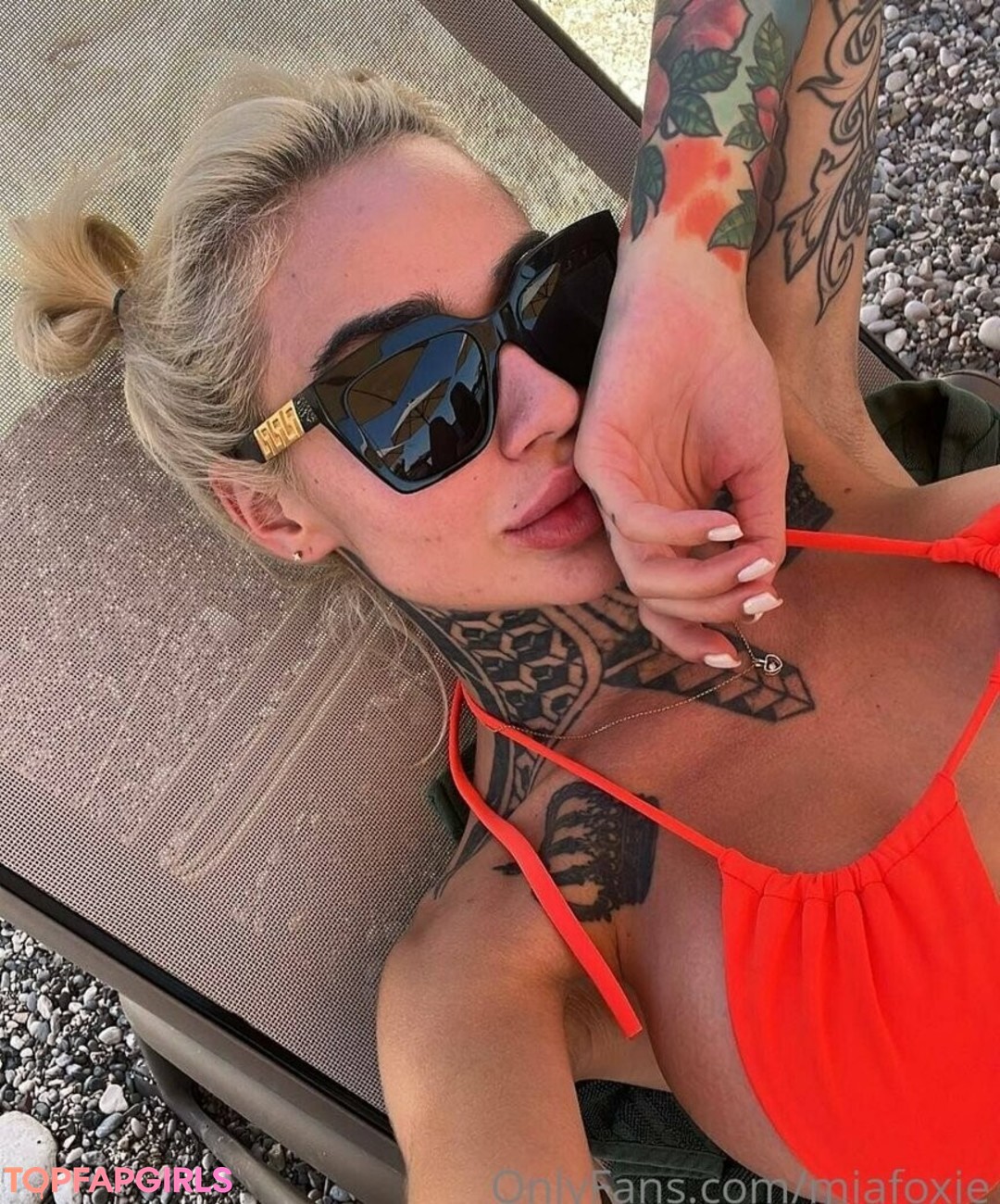 Foto desnuda filtrada de OnlyFans de Miafoxybae #45 Foto desnuda filtrada de OnlyFans de Miafoxybae #45