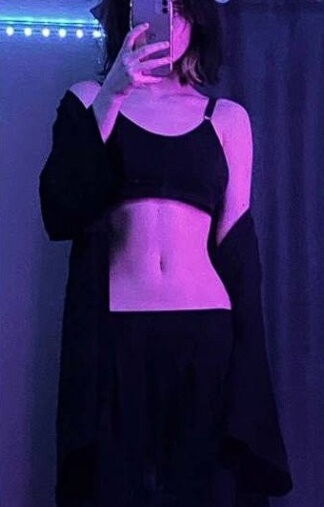 Foto desnuda filtrada de OnlyFans de Guzelija