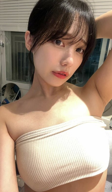 Foto desnuda filtrada de OnlyFans de Ggyong Ee