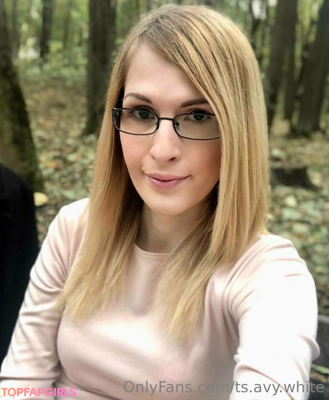 Foto desnuda filtrada de OnlyFans de Mspeachymoon #17 Foto desnuda filtrada de OnlyFans de Mspeachymoon #17