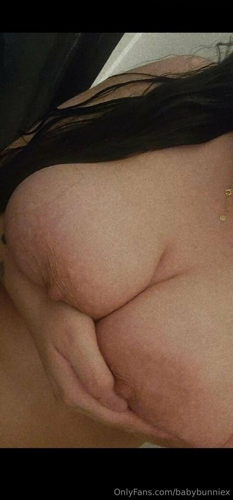 Foto desnuda filtrada de OnlyFans de Babybunniex