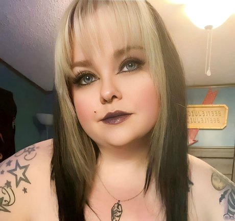 Tinymortician89
