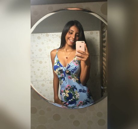 Foto desnuda filtrada de OnlyFans de Maria Gabriela