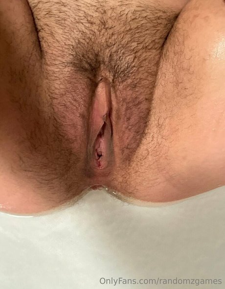 Foto desnuda filtrada de OnlyFans de Randomzgames
