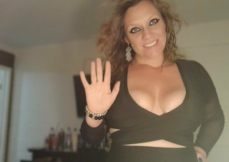 Foto desnuda filtrada de OnlyFans de Headingeastorwest