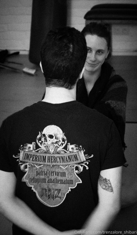 Trenzaloreshibari