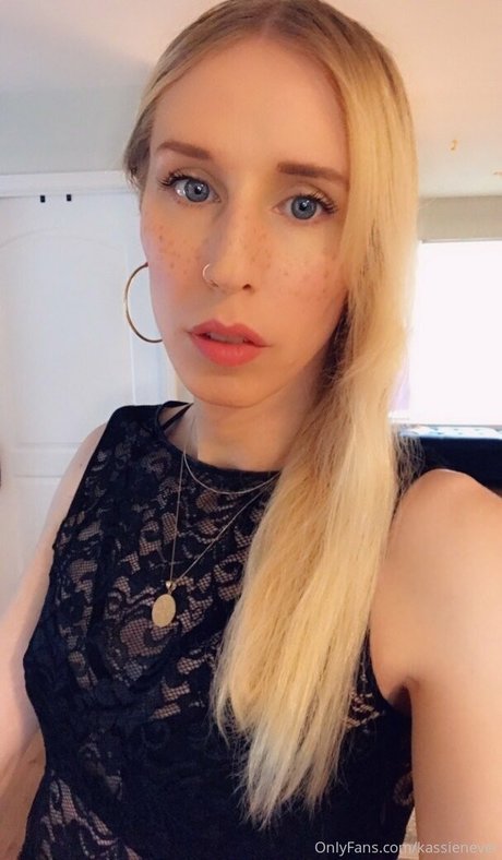 Foto desnuda filtrada de OnlyFans de Kassienever