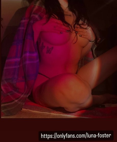 Luna Foster