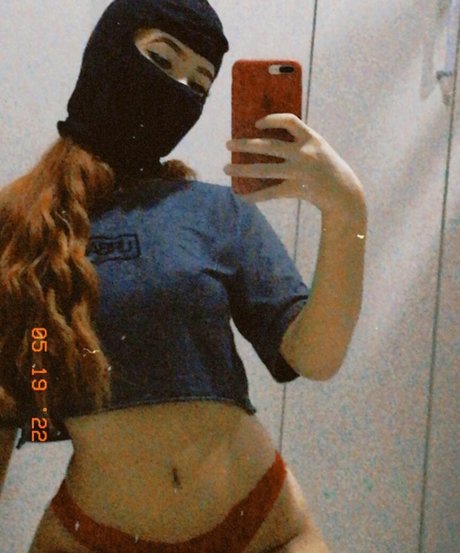 Foto desnuda filtrada de OnlyFans de Nessa Olliver