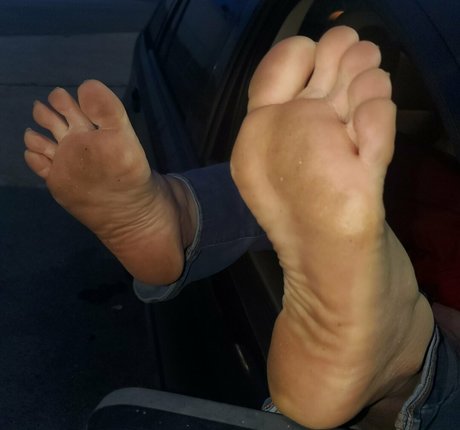 Foto desnuda filtrada de OnlyFans de Missfeetstinkvip