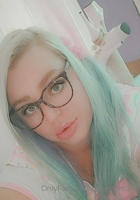 Kinkykitadoll