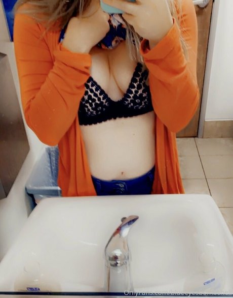 Blueeyesbombshell
