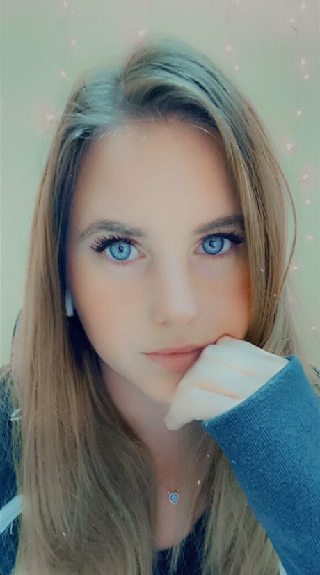 Blueeyesbombshell