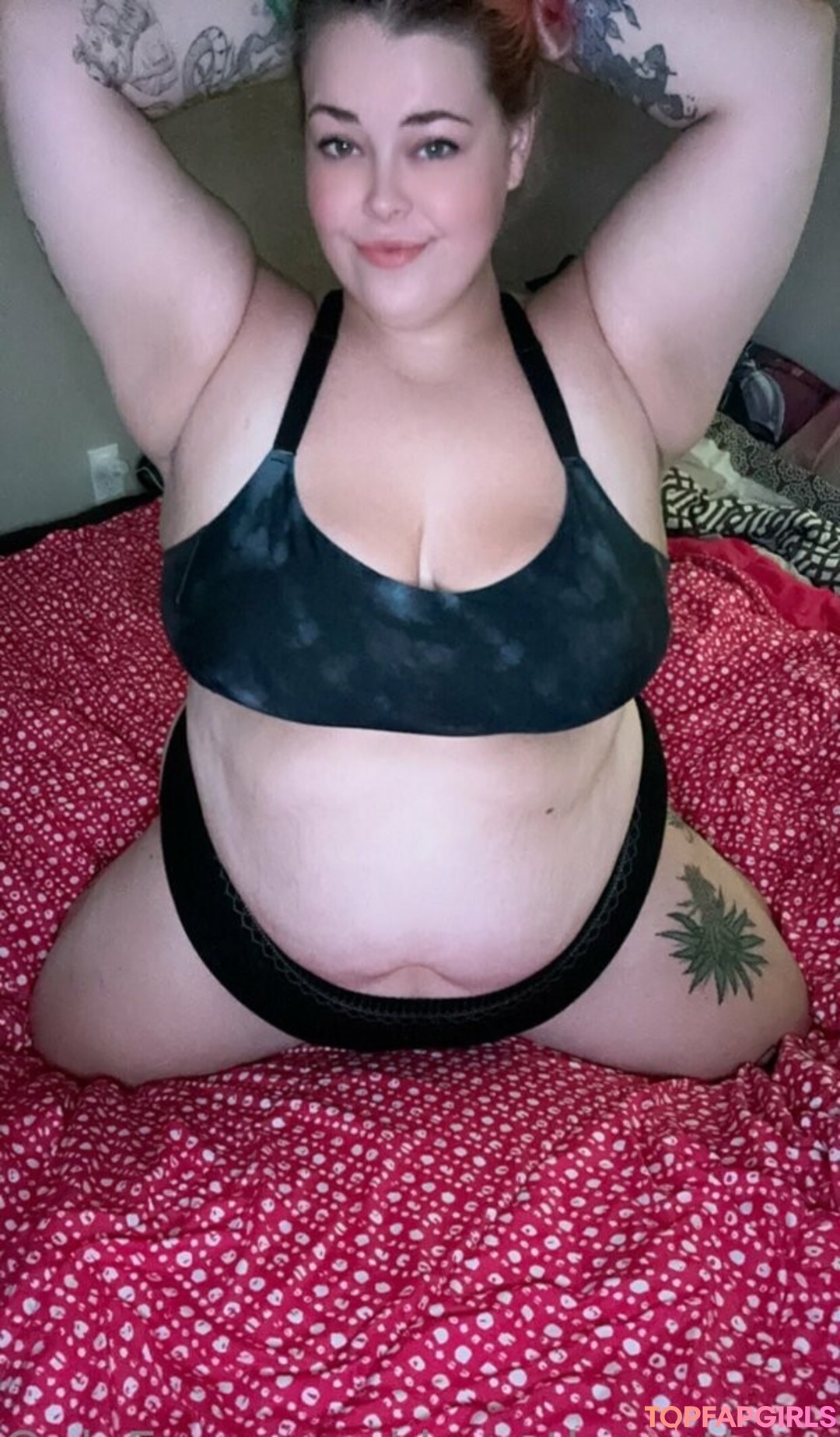 Foto desnuda filtrada de OnlyFans de Dawnthepothead #35 Foto desnuda filtrada de OnlyFans de Dawnthepothead #35