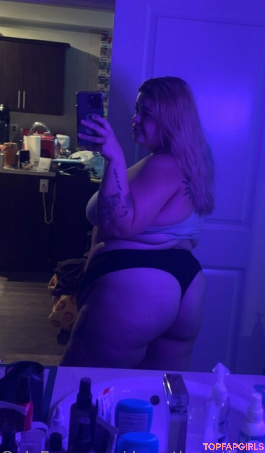 Foto desnuda filtrada de OnlyFans de Dawnthepothead #37 Foto desnuda filtrada de OnlyFans de Dawnthepothead #37