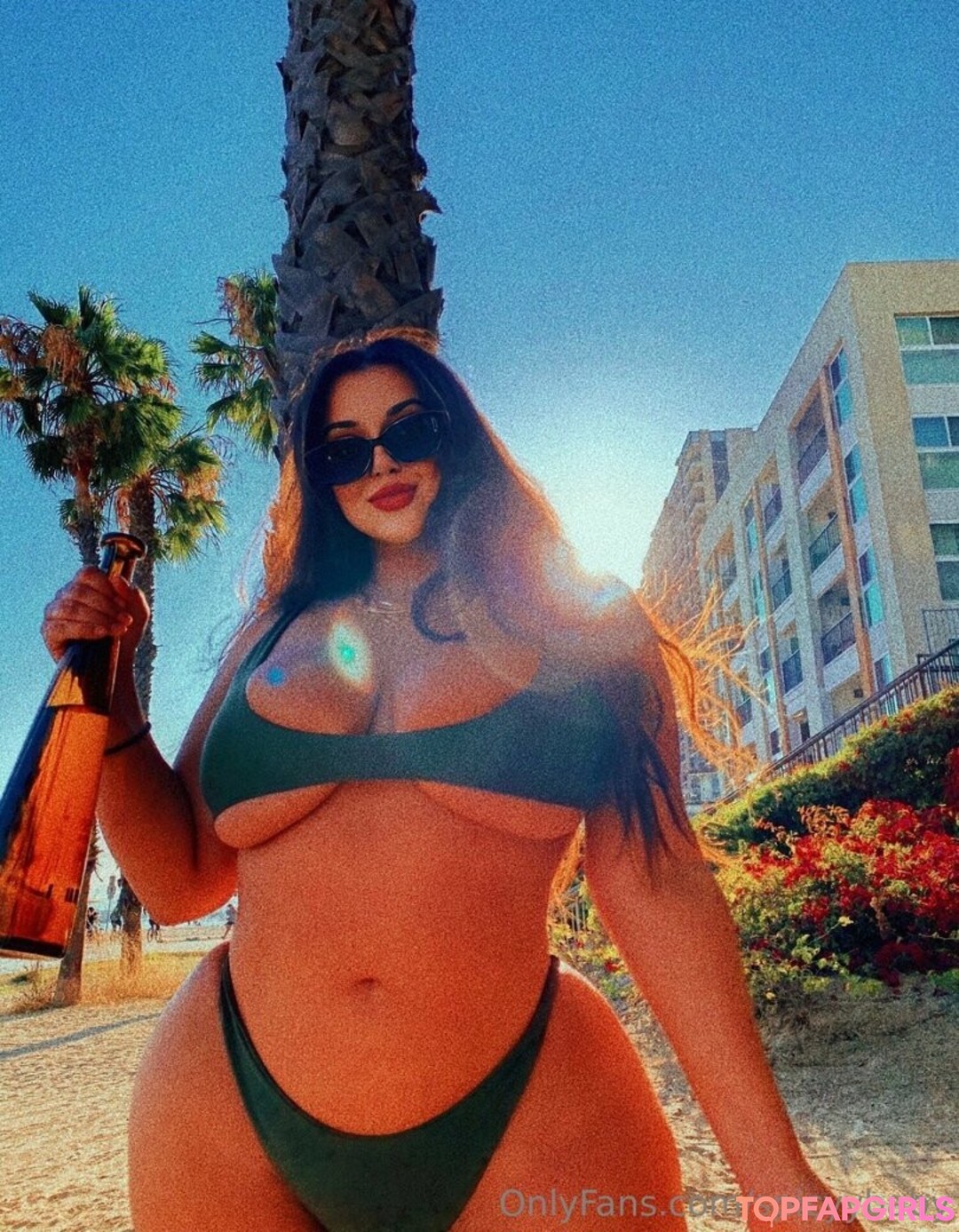 Foto desnuda filtrada de OnlyFans de Spicyybaby #13 Foto desnuda filtrada de OnlyFans de Spicyybaby #13