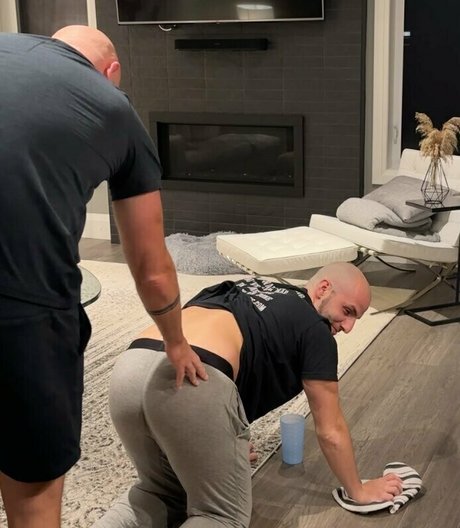 Foto desnuda filtrada de OnlyFans de Ryanandchadcbfree