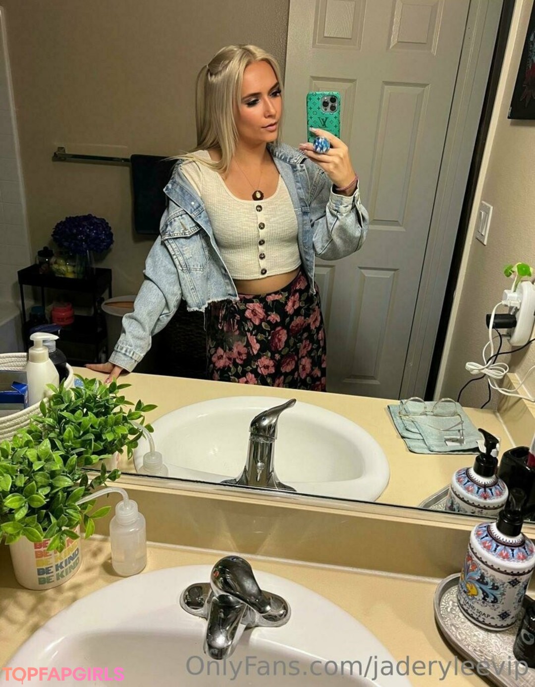 Foto desnuda filtrada de OnlyFans de Jaderyleexo #28 Foto desnuda filtrada de OnlyFans de Jaderyleexo #28