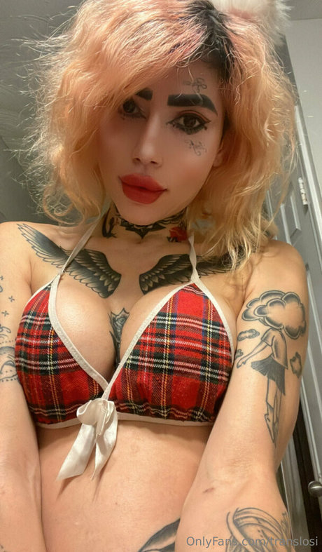 Foto desnuda filtrada de OnlyFans de Translosi
