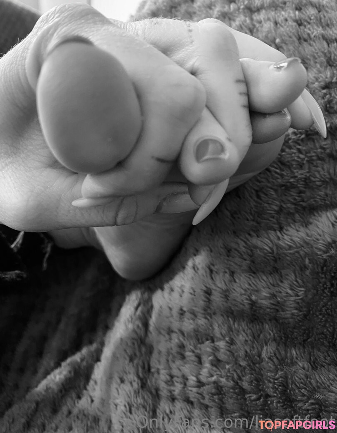 Foto desnuda filtrada de OnlyFans de Liasoftfoot #41 Foto desnuda filtrada de OnlyFans de Liasoftfoot #41