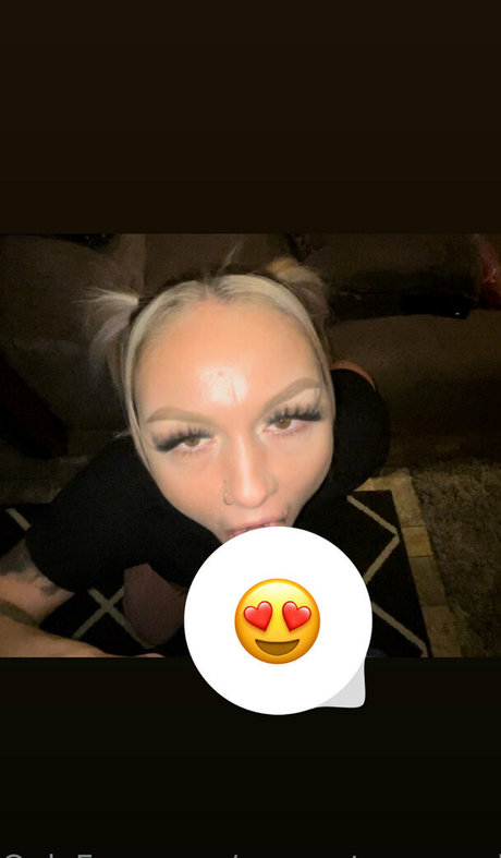 Xsweetasapeachx