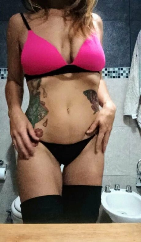 Foto desnuda filtrada de OnlyFans de Reddishlulu