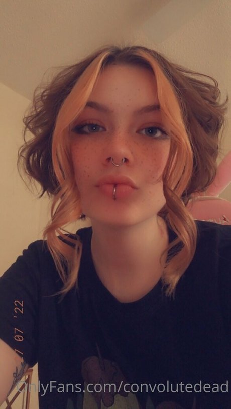 Convolutedead
