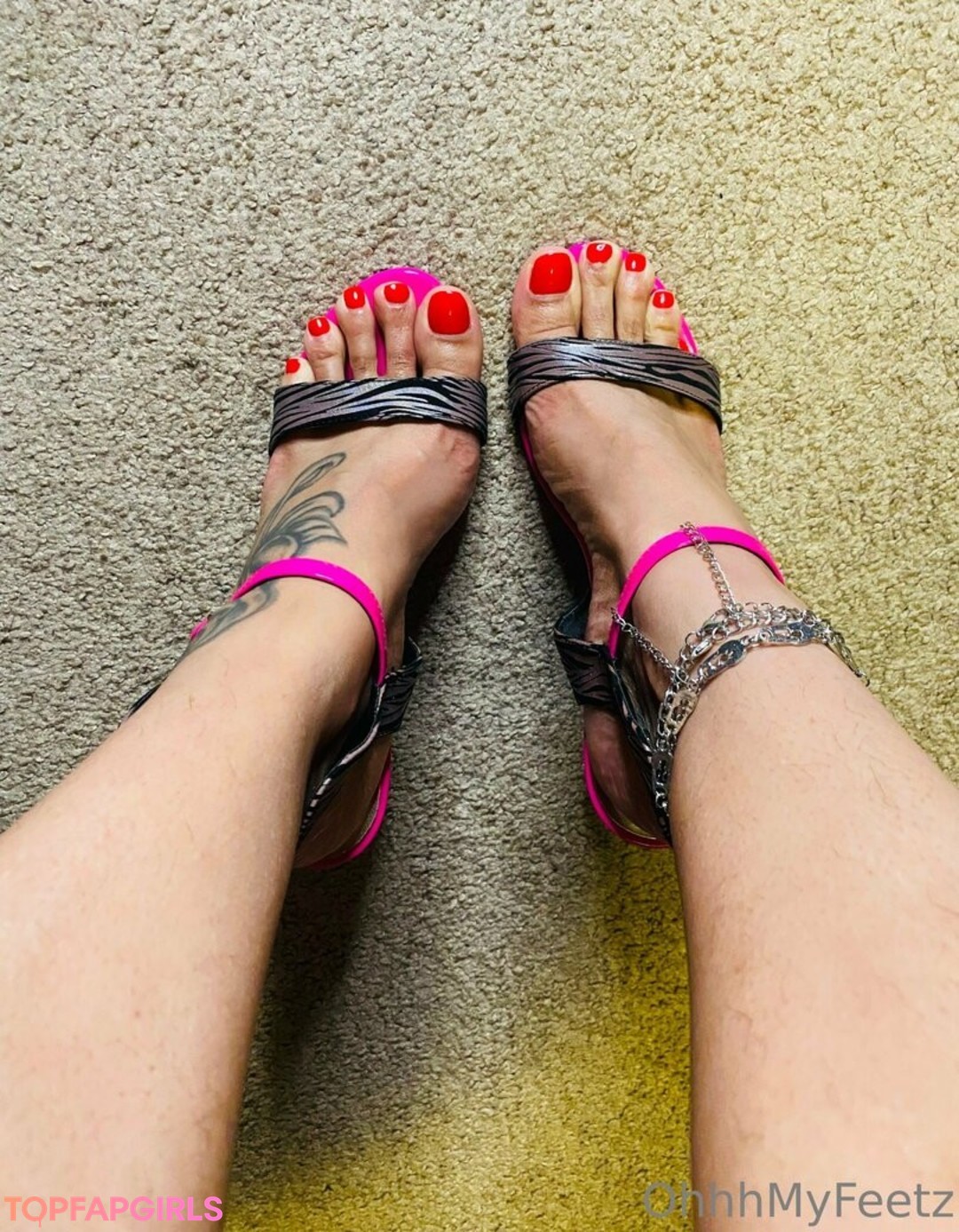 Foto desnuda filtrada de OnlyFans de Ohhhmyfeetz #28 Foto desnuda filtrada de OnlyFans de Ohhhmyfeetz #28