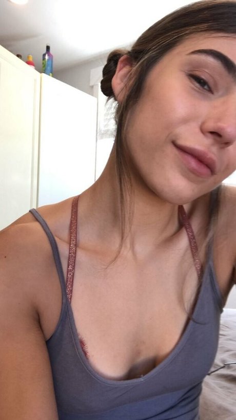 Foto desnuda filtrada de OnlyFans de Livvy5493