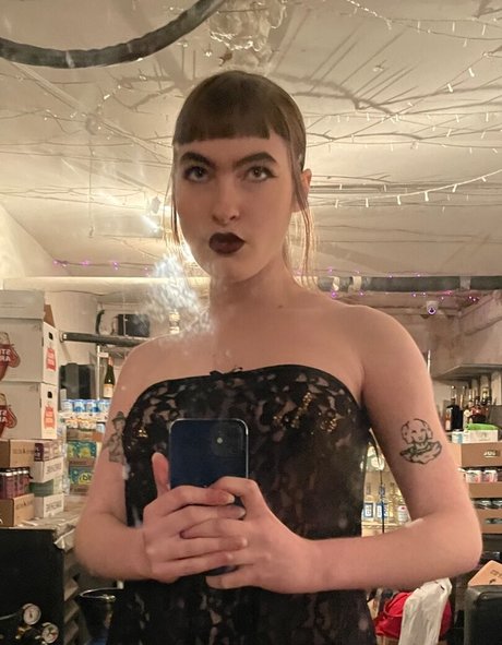 Foto desnuda filtrada de OnlyFans de Ivy Wolk