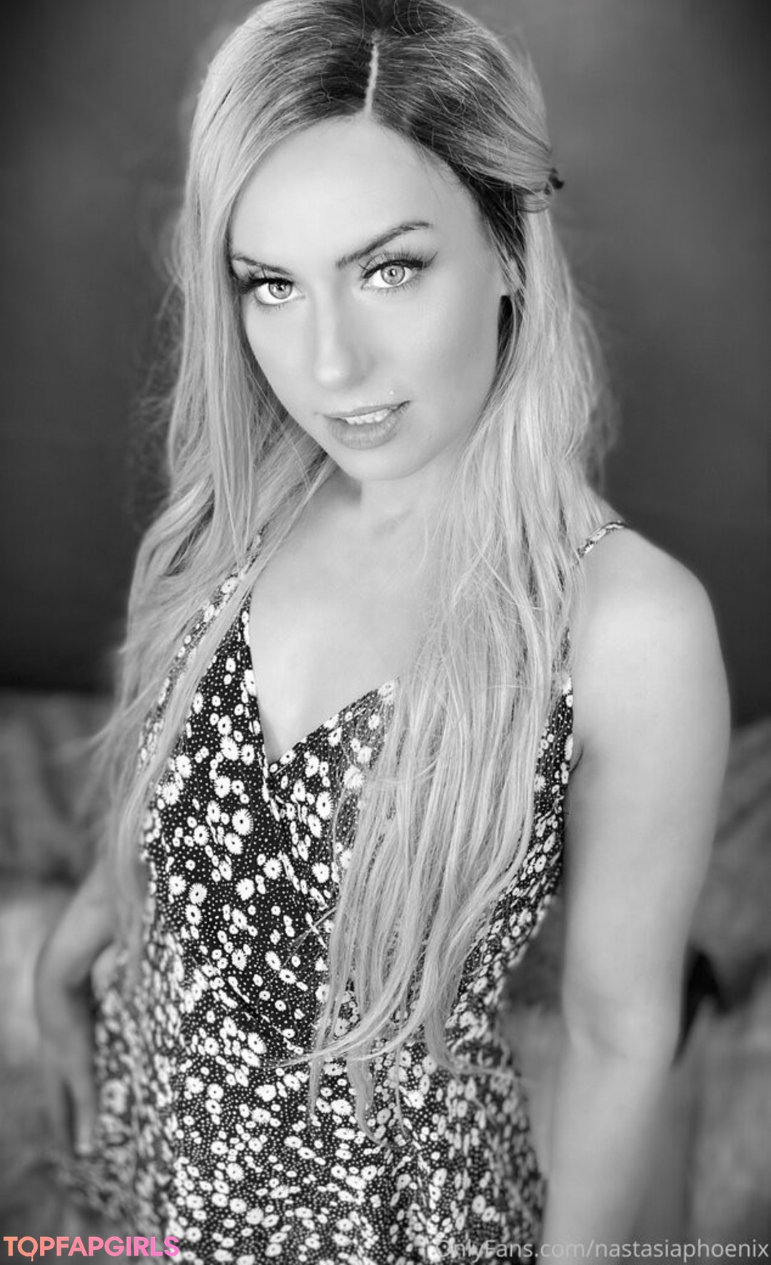 Foto desnuda filtrada de OnlyFans de Nastasiaphoenix #1 Foto desnuda filtrada de OnlyFans de Nastasiaphoenix #1