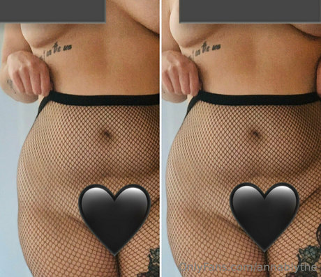 Foto desnuda filtrada de OnlyFans de Annablythe