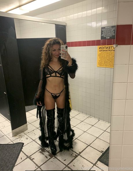 Foto desnuda filtrada de OnlyFans de Aaliyahcruz00