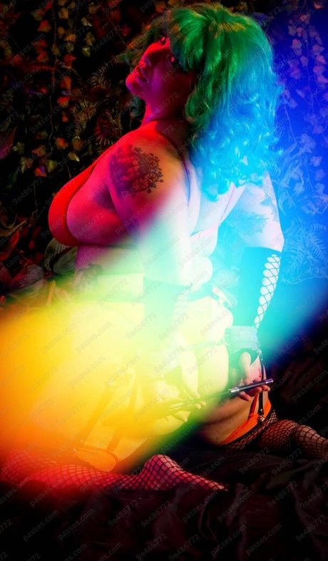 Foto desnuda filtrada de OnlyFans de Thezombiunicorn