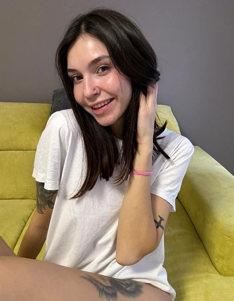 Foto desnuda filtrada de OnlyFans de Kirafemmefatal