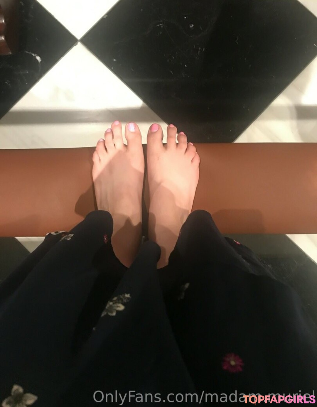 Foto desnuda filtrada de OnlyFans de Madammuriel #43 Foto desnuda filtrada de OnlyFans de Madammuriel #43