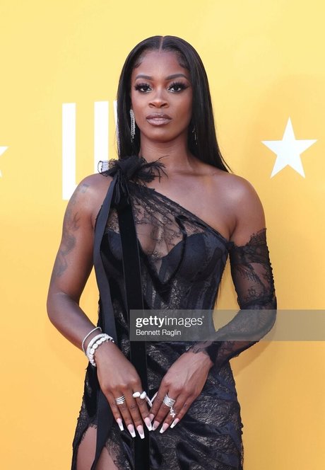 Ari Lennox