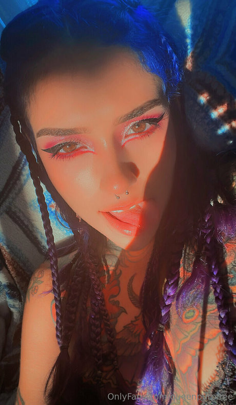 Queenpurp1