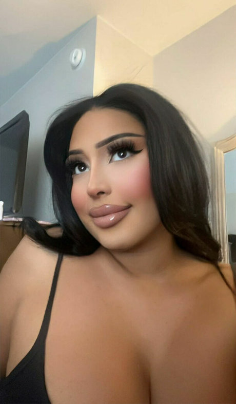 Alexistheedoll