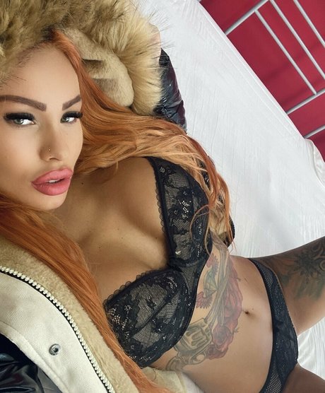 Foto desnuda filtrada de OnlyFans de Hotsierrarossie