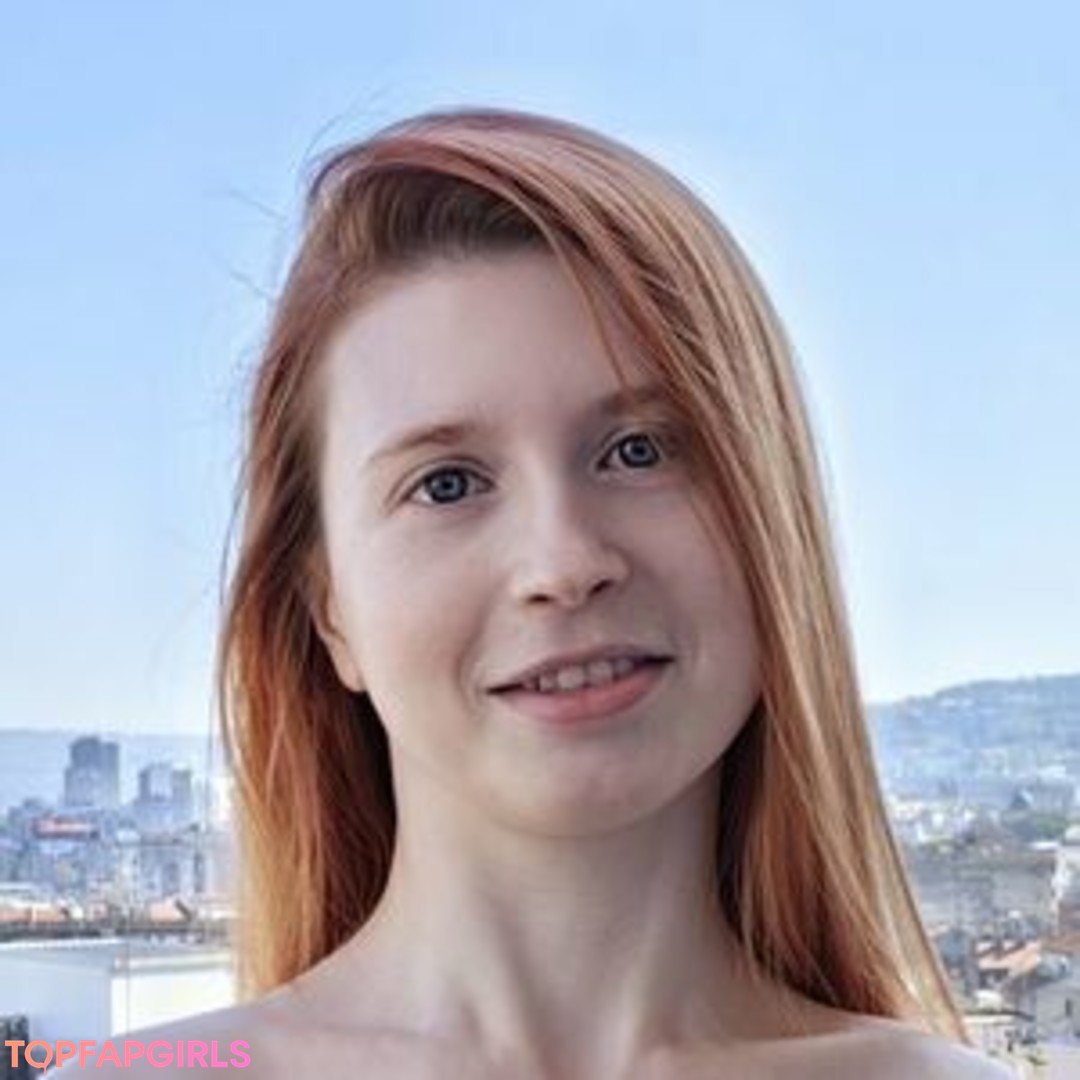 Foto desnuda filtrada de OnlyFans de Aliska Dark #5 Foto desnuda filtrada de OnlyFans de Aliska Dark #5